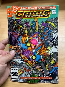DC COMICS CRISIS ON INFINITE EARTHS #12 MAR 1986 (VFN LAST ISSUE COMIC (LL) - Picture 1 of 9
