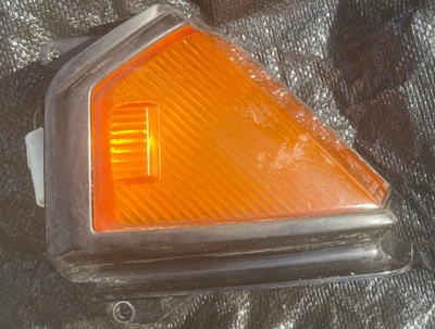 Original Turn Signal Left / Right for Toyota Celica A60 1982-1983 - Image 1 of 4