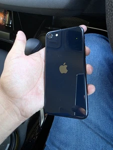 Apple iPhone SE 3rd Gen 5G 64GB - Midnight (Telsra locked). - Picture 1 of 10