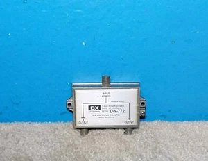 DX Antenna Co DW-772 2-Way Power Divider 10-1450MHz - Zdjęcie 1 z 4