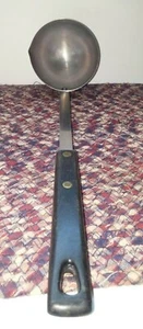 Cucharón de colección atemporal (Japón) 12" L con mango de madera remachada - Imagen 1 de 4