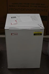 Insignia NSCF26WH9 19" White Compact Refrigerator NOB #128285 BP SALE - Picture 1 of 5