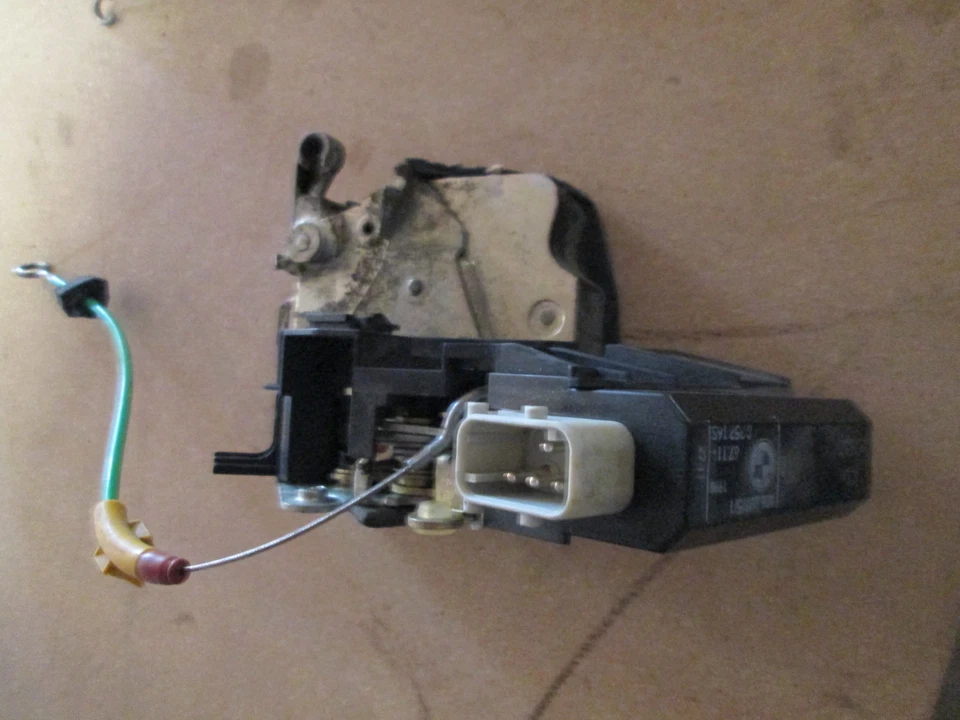 ПРИВОД ЗАМКА ПРАВОЙ ЗАДНЕЙ ДВЕРИ BMW E39 528i 1996-97-98-1999-2000-01-02-2003 540 - Изображение 1 из 1