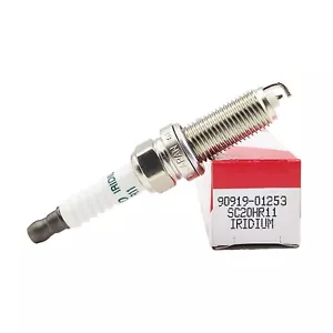 New Set of 4 Genuine Iridium Spark Plugs OEM 90919-01253 for Toyota/Lexus - Picture 1 of 3