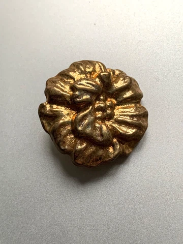 Vintage French Handmade Button - Heavy gilt metal - Flower 2.5cm Cover