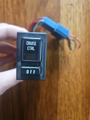 96 97 98 OEM SUZUKI SIDEKICK GEO TRACKER TABLERO INTERRUPTOR DE CONTROL DE CRUCERO Foto 1 de 3