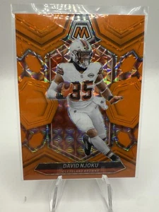 2024 Panini Mosaic David Njoku Orange Fluorescent Prizm #/25 - Bild 1 von 2