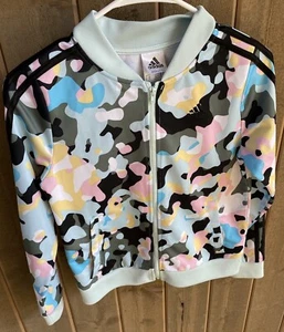 Adidas Girl's Blue Camouflage Lightweight Zip Up Jacket Size 14 - Picture 1 of 3