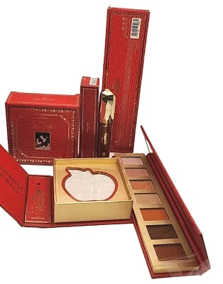 Revolution Disney SNOW WHITE & THE SEVEN DWARFS Eyeshadow Highlighter & Lip KIT - Image 1 of 4