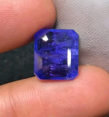 Piedra preciosa de tanzanita natural de 9,4 quilates corte esmeralda bonito color y brillo de Tanzania Foto 1 de 4