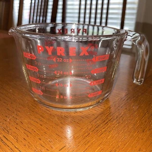 Vintage Glass PYREX Measuring Cup 4-Cup 1 Quart 32oz 1 Liter Red Letters - Picture 1 of 4