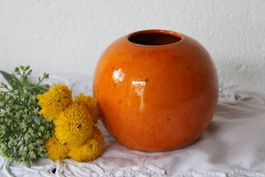 orange Kugelvase Vase aus Keramik getöpfert Handarbeit Blumenvase Geschenk - Bild 1 von 4