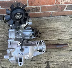 Transmisión Cub Cadet i1046 Hydro-Gear ZD-ANBB-BJ2G-2XPX derecha 572 horas 918-04339A - Imagen 1 de 15