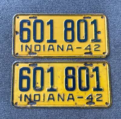 RARO PAR DE PLACAS DE MATRÍCULA INDIANA 1942 PINTURA ORIGINAL CHEVY FORD DODGE Foto 1 de 3