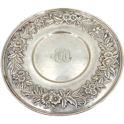 Plato para servir S Kirk and Son Floral Repousse plata esterlina 10 pulgadas 727 Foto 1 de 4