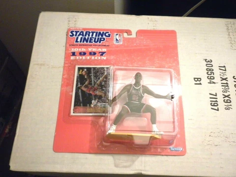 BRAND NEW (NOS) 1997 DENNIS RODMAN WITH RED HAIR STARTING LINEUP FIGURE KENNER Cover