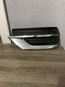 2020 2021 Volvo Xc90 Driver Left Foglight Cover Bezel 22931248 - Picture 1 of 10