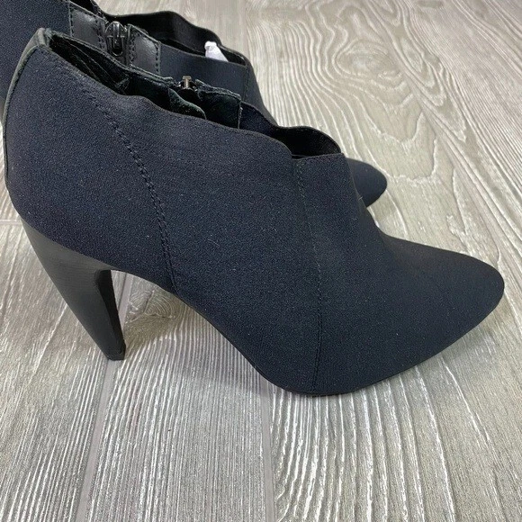 Женские кожаные сапоги JEFFREY CAMPBELL ручной работы с заостренным носком размер США 8,5 на черном каблуке - Изображение 1 из 4