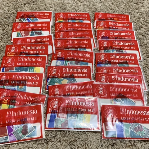 INVESTOR LOT INDONESIA 25 PACKS OF 10 LARGE PICTORIAL STAMPS Cover