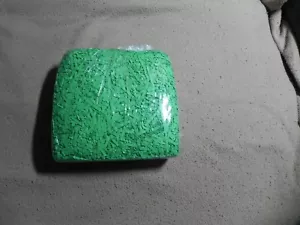 1/2 lb. Green Crinkle Cut Paper Shreds-Filler for Packaging & Easter Baskets-NEW - Picture 1 of 3