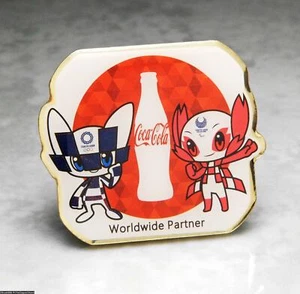 Olímpico Broches Insignia 2020 Tokyo 2021 Japón Mascotas Coca Cola Sponsor Oro - Picture 1 of 1