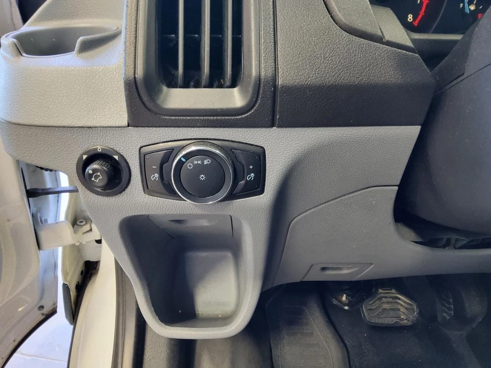 Interruptor de faros Ford Transit-350 2016 504380 Foto 1 de 1