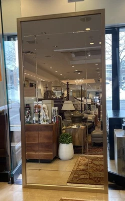 Espejo de piso Global Views "Beaumont" Foto 1 de 4