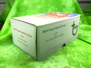 2023 Topps Update: Set #1-330 + Star Of MLB Insert Set - Picture 1 of 6