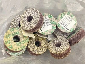 11 new 3M Scotch-Brite 2" x 3/4" x 5/8" 5A MED General Purpose Unitized Wheels - Picture 1 of 2