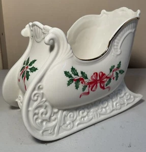Vintage LARGE Lenox Winter Greetings Christmas Holiday SLEIGH Centerpiece Bowl - Picture 1 of 5