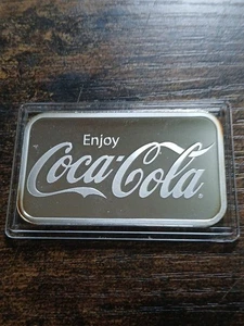 1 oz de plata 999 en esta barra de Coca-Cola encapsulada por la Casa de la Moneda Mundial - Imagen 1 de 4