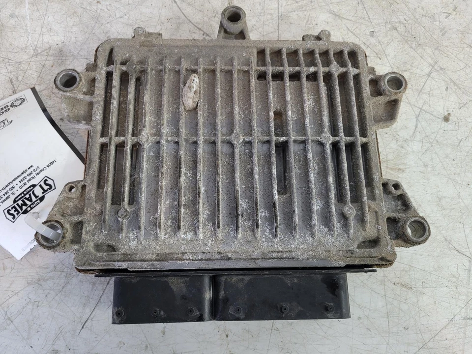 2011-2012 Dodge Ram 3500 6.7L Diesel Engine Brain Box, DEF Module ID P05150527AH Foto 1 de 4