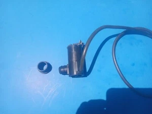 92-95 Honda Civic OEM windshield washer reservoir tank bottle Motor/Solenoid  - Picture 1 of 7