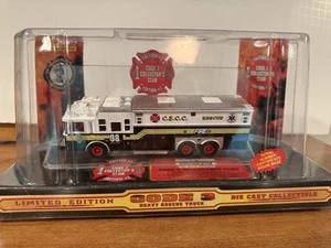 CODE 3 Collectibles Collectors Club Edition #2 Heavy Rescue, 1/64 Scale 12251 - Picture 1 of 3