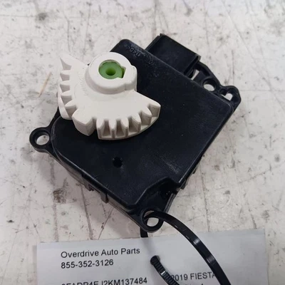 Atuador de porta CA aquecedor motor porta aba Ford Fiesta 2016 2017 2018 2019 - Imagem 1 de 4