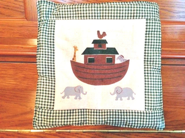 ALMOHADILLA CALIENTE DE CANELA PERFUMADA TRIVET COCINA HECHA A MANO ARCO DE NOÉ VERDE GINGHAM Foto 1 de 3