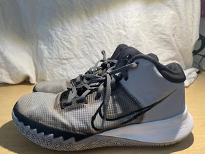 Size 8.5 - Nike Kyrie Flytrap 4 Wolf Gray White 2021 - Picture 1 of 2