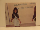 PHOTO VINTAGE TROUVÉE COULEUR ART ANCIENNE PHOTO ANNÉES 1980 GRANDS CHEVEUX FEMME FEMMES 1990