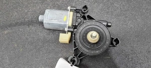 VOLKSWAGEN GOLF Mk7 (5G) 2013-2020 - Right Front Door Window Motor - Picture 1 of 8