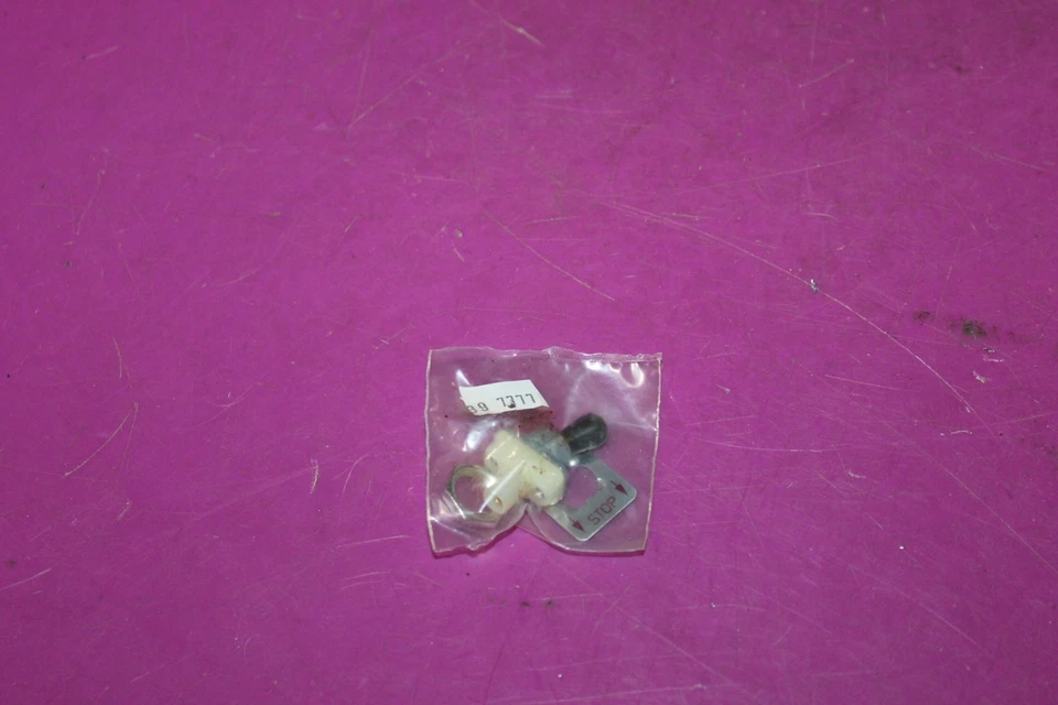 Interruptor de parada rotativo. Parte 7777. Substitui Stihl 1121-430-0200. Veja a foto. - Imagem 1 de 1