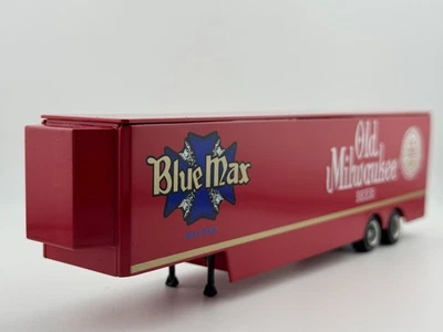 Camión remolque tractor Action Tim Richmond Old Milwaukee Blue Max NASCAR diecast Foto 1 de 4