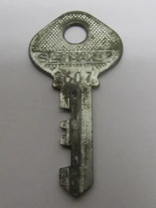 VINTAGE SLAYMAKER LOCK CO. KEY # 2607 PADLOCK CABINET LOCK BOX LANCASTER, PA  - Picture 1 of 2