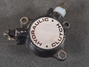 HONDA VF400F 84 22860-KE8-003 CYLINDER ASSY. CLUTCH 14308 - Imagen 1 de 3