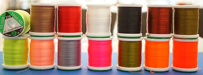 UTC 210 Bindefaden Wapsi USA 16 Farben Ultra Thread 210 Denier Nylon - Bild 1 von 4