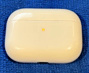 Apple Airpods Pro 1st Gen Case A2190 MagSafe Charging Case Original OEM PE CN - Photo 1 sur 9