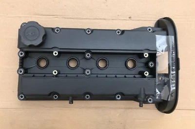 GM Rocker Cover / Cylinder Head Cover - 25192208 **Genuine New GM OEM part** - Image 1 of 4