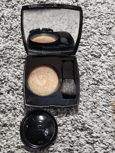 Chanel FACETTES D'OR Gold Fever Highlighter - Picture 1 of 5