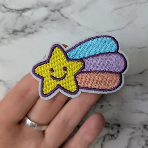 Lindo arco iris tiro pastel estrella hierro coser en parche aplique insignia Kawaii - Imagen 1 de 3
