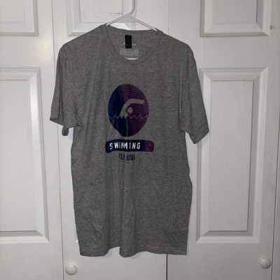 Camiseta Hombre Gris M USA Natación Radiante Victoria Equipo EE. UU. Nueva Foto 1 de 4
