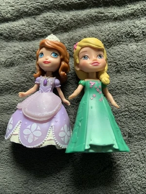 Lote de mini figuras muñecas Disney Sofía la primera princesa Sofía y ámbar Foto 1 de 3